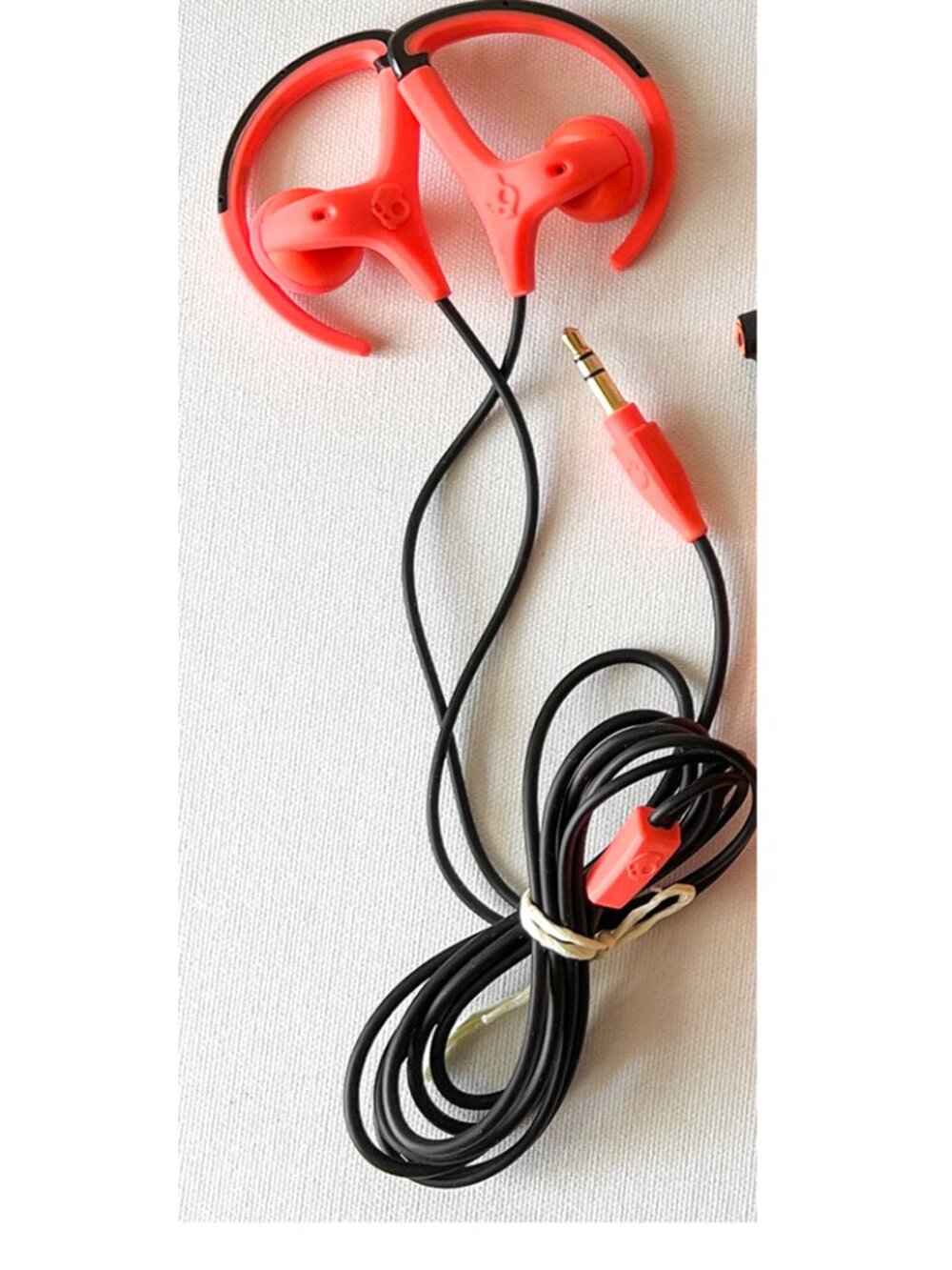 Skullcandy Chops Active Grip Sport Earphones w/ Mic – Pink